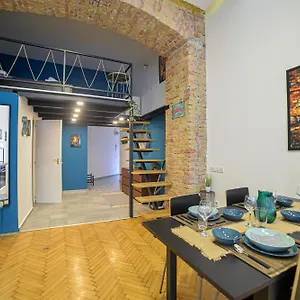 dazzling-dob-dwelling.inbudapesthotels.com/